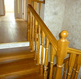 лестница п-образная, деревянная